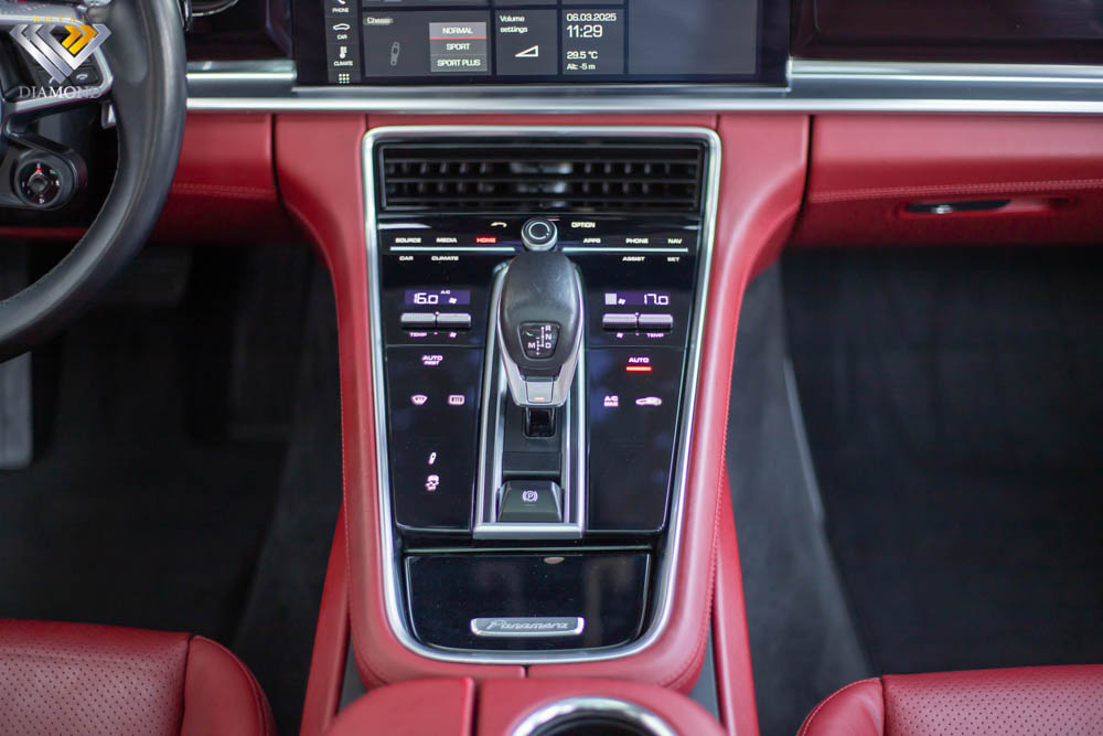 Porsche Panamera 2018 Free Of Accident Under Warranty